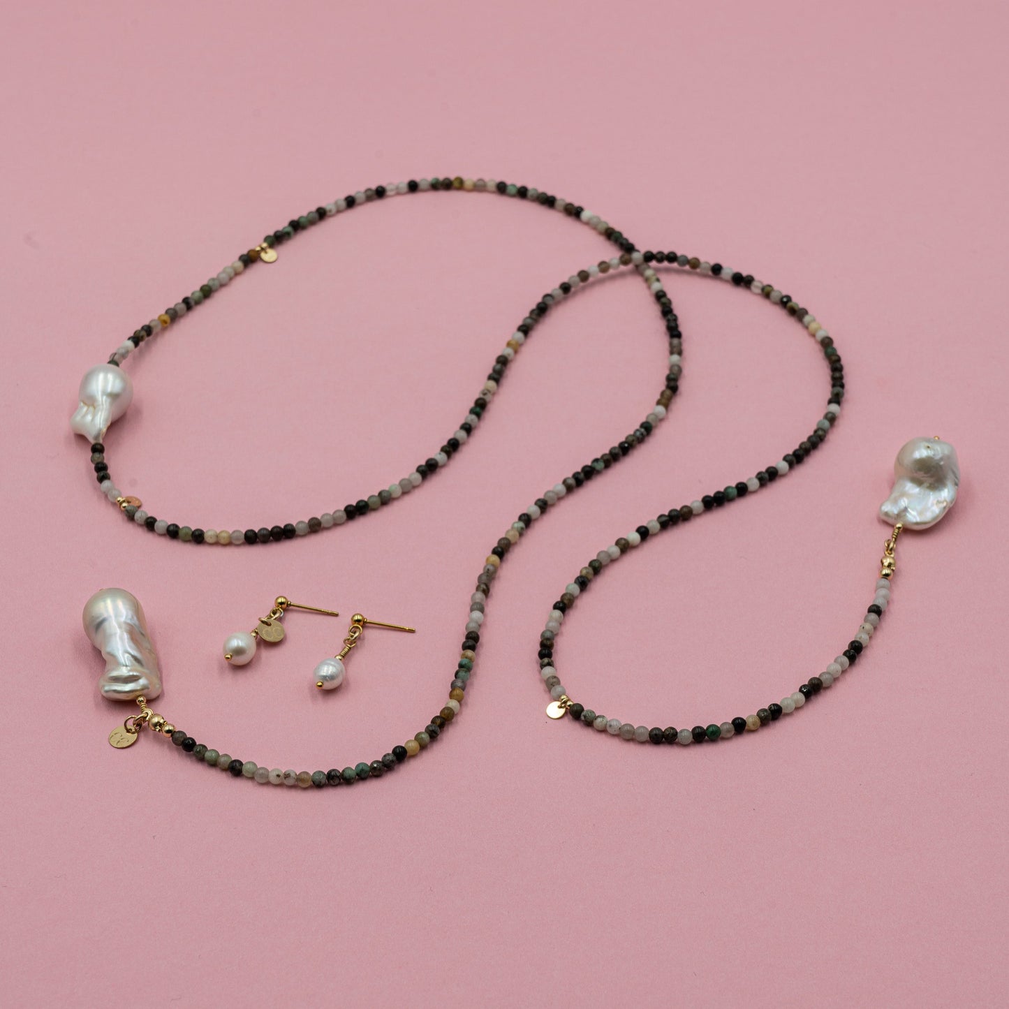 Émeraude Nyaklánc és Fülbevaló Szett