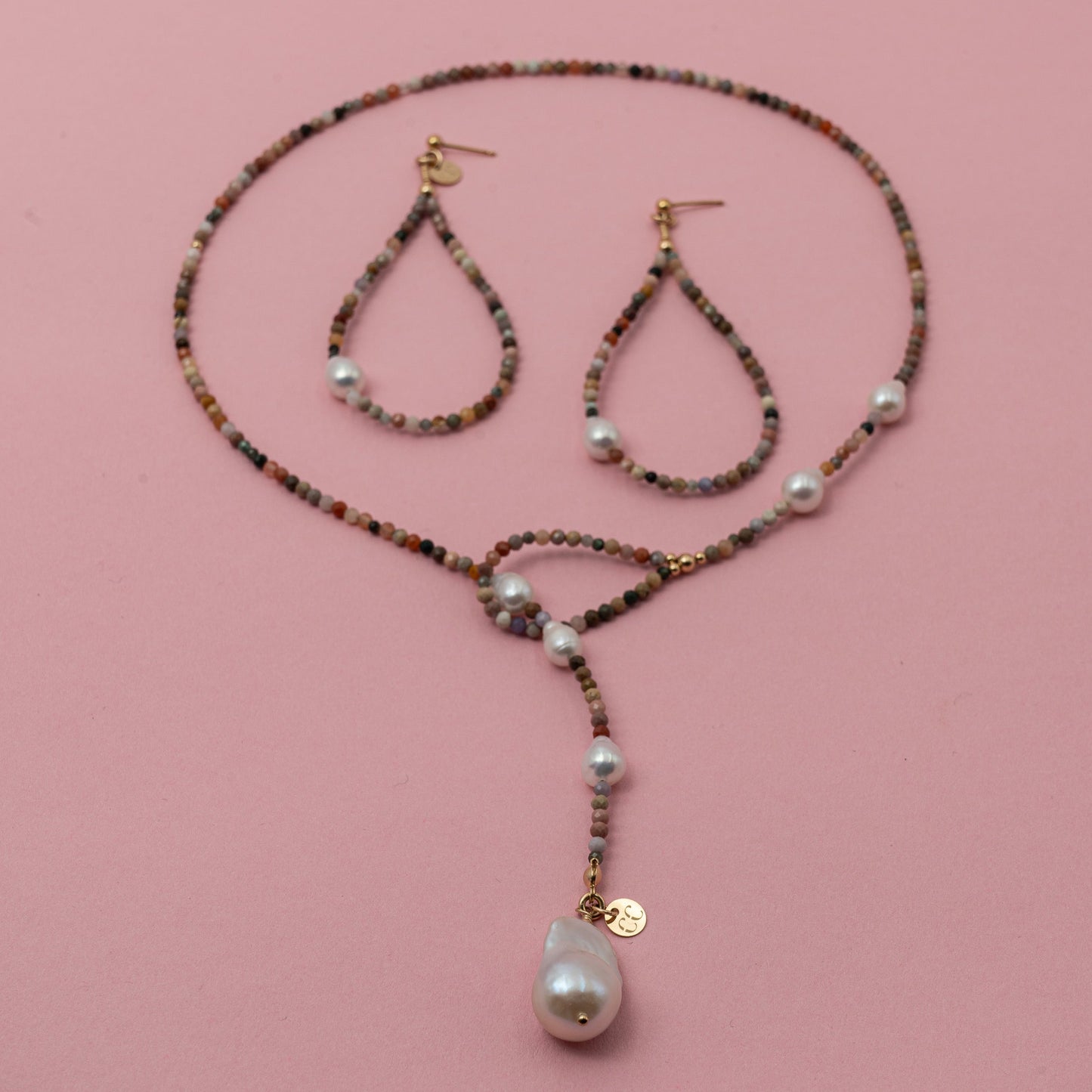 Alasie Nyaklánc és Fülbevaló Szett