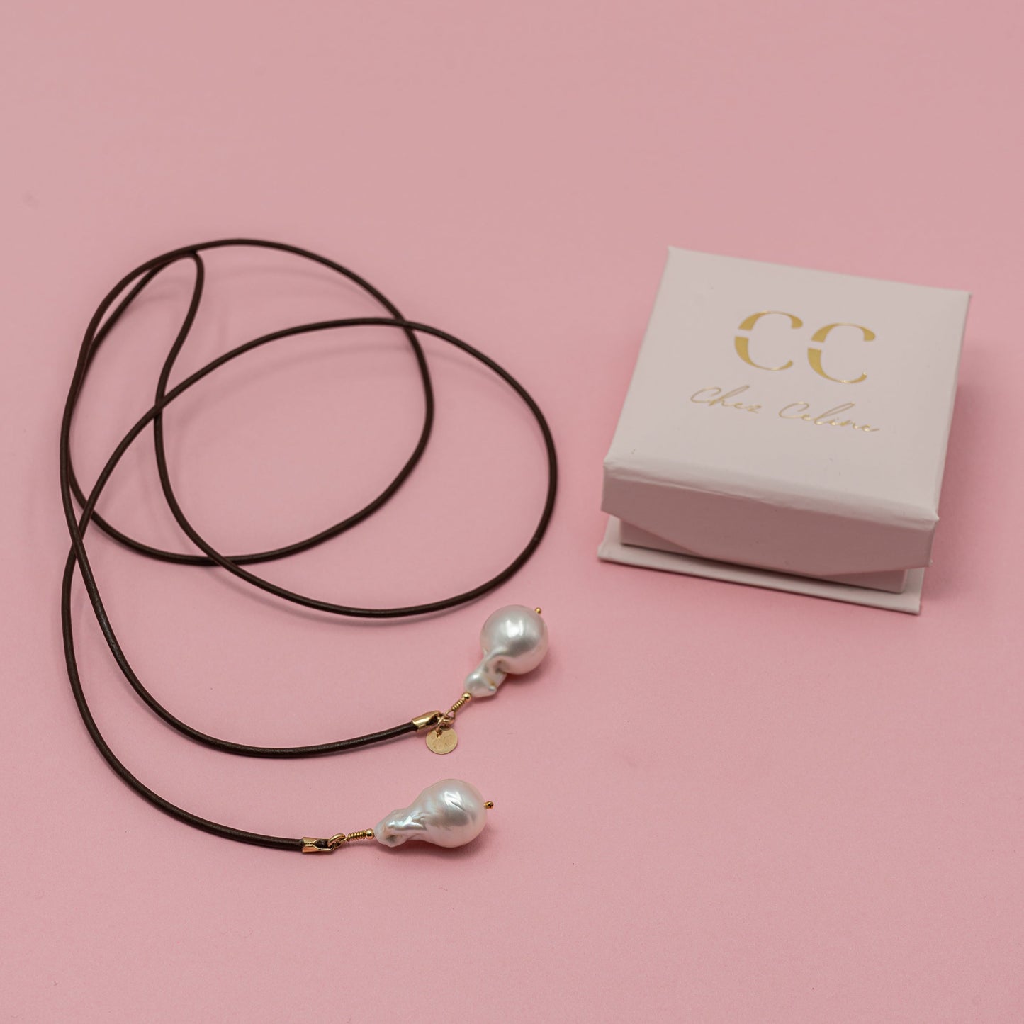 Duchesse Bőr Lariat Nyaklánc 